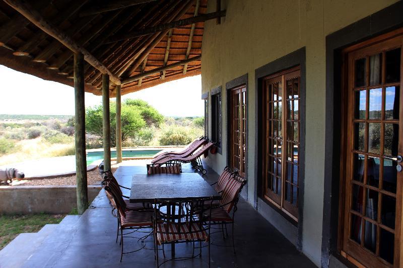 Naankuse Lodge Windhoek Ngoại thất bức ảnh
