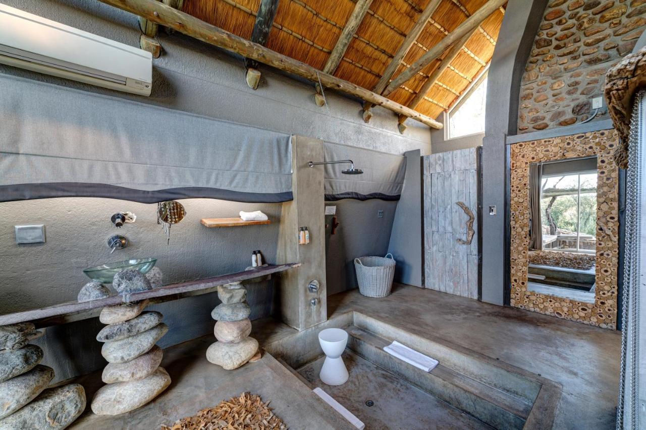 Naankuse Lodge Windhoek Ngoại thất bức ảnh