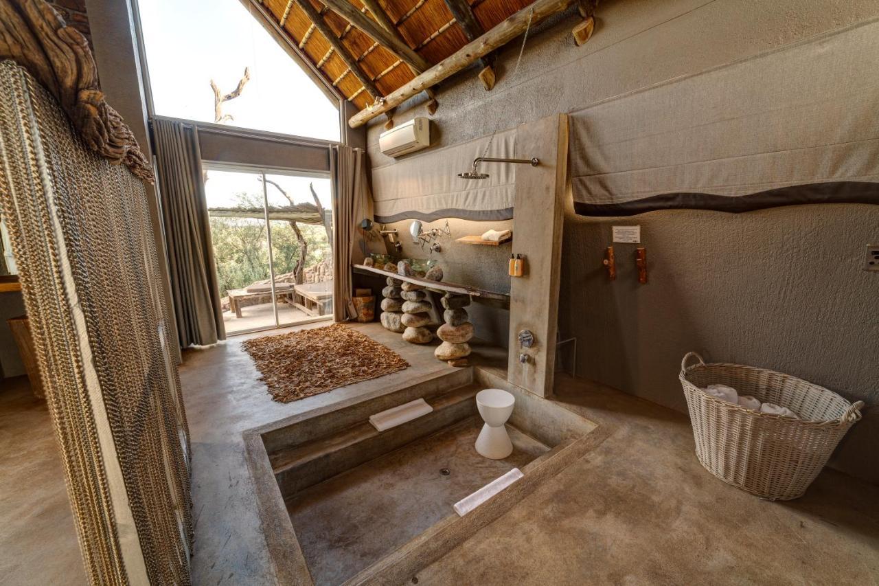 Naankuse Lodge Windhoek Ngoại thất bức ảnh