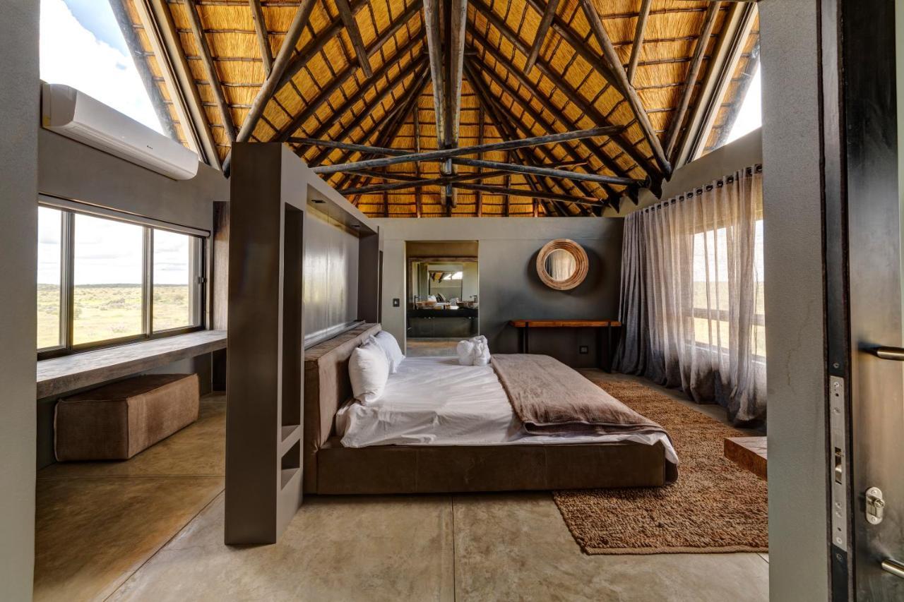 Naankuse Lodge Windhoek Ngoại thất bức ảnh